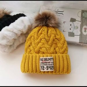Children's hat Autumn winter boys and children knitted hat lovely